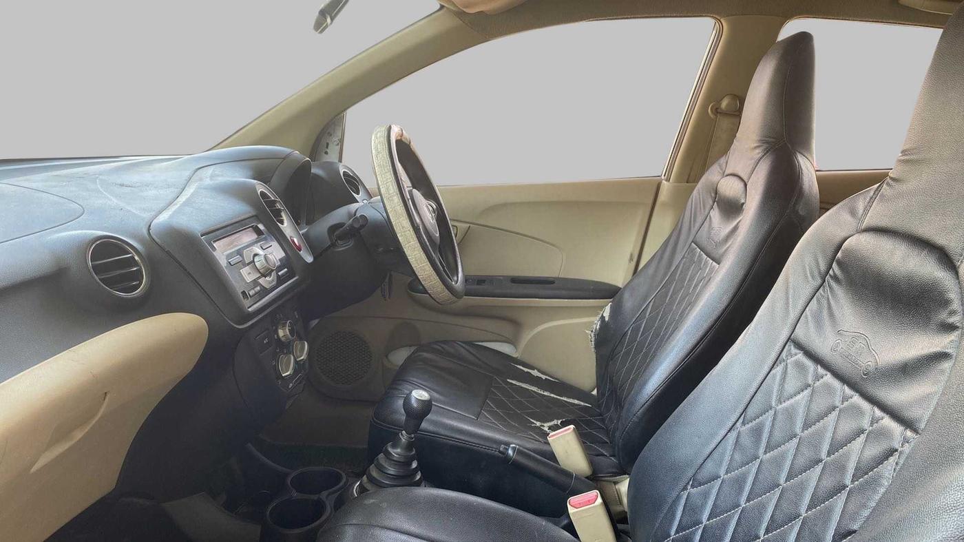 2014 Honda Brio S MT, Petrol, Manual, 50,437 km, Right Side Front Door Cabin