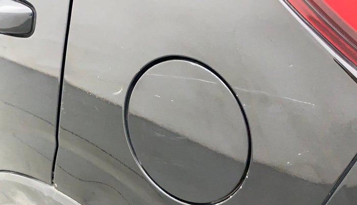 2019 Mahindra XUV300 W8(O), Diesel, Manual, 86,652 km, Left quarter panel - Minor scratches
