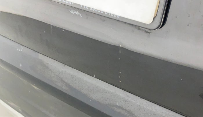 2019 Mahindra XUV300 W8(O), Diesel, Manual, 86,652 km, Dicky (Boot door) - Minor scratches