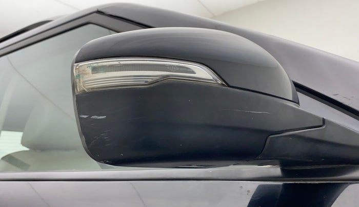 2019 Mahindra XUV300 W8(O), Diesel, Manual, 86,652 km, Right rear-view mirror - Minor scratches