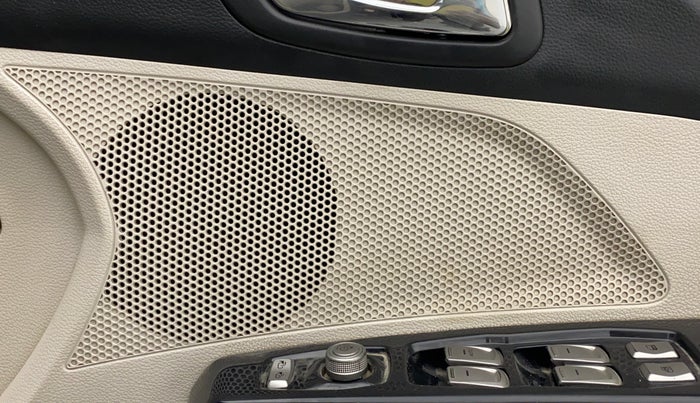2019 Mahindra XUV300 W8(O), Diesel, Manual, 86,652 km, Speaker