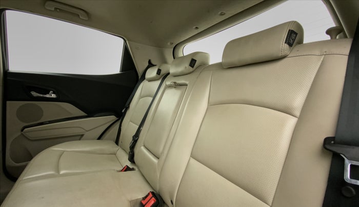2019 Mahindra XUV300 W8(O), Diesel, Manual, 86,652 km, Right Side Rear Door Cabin