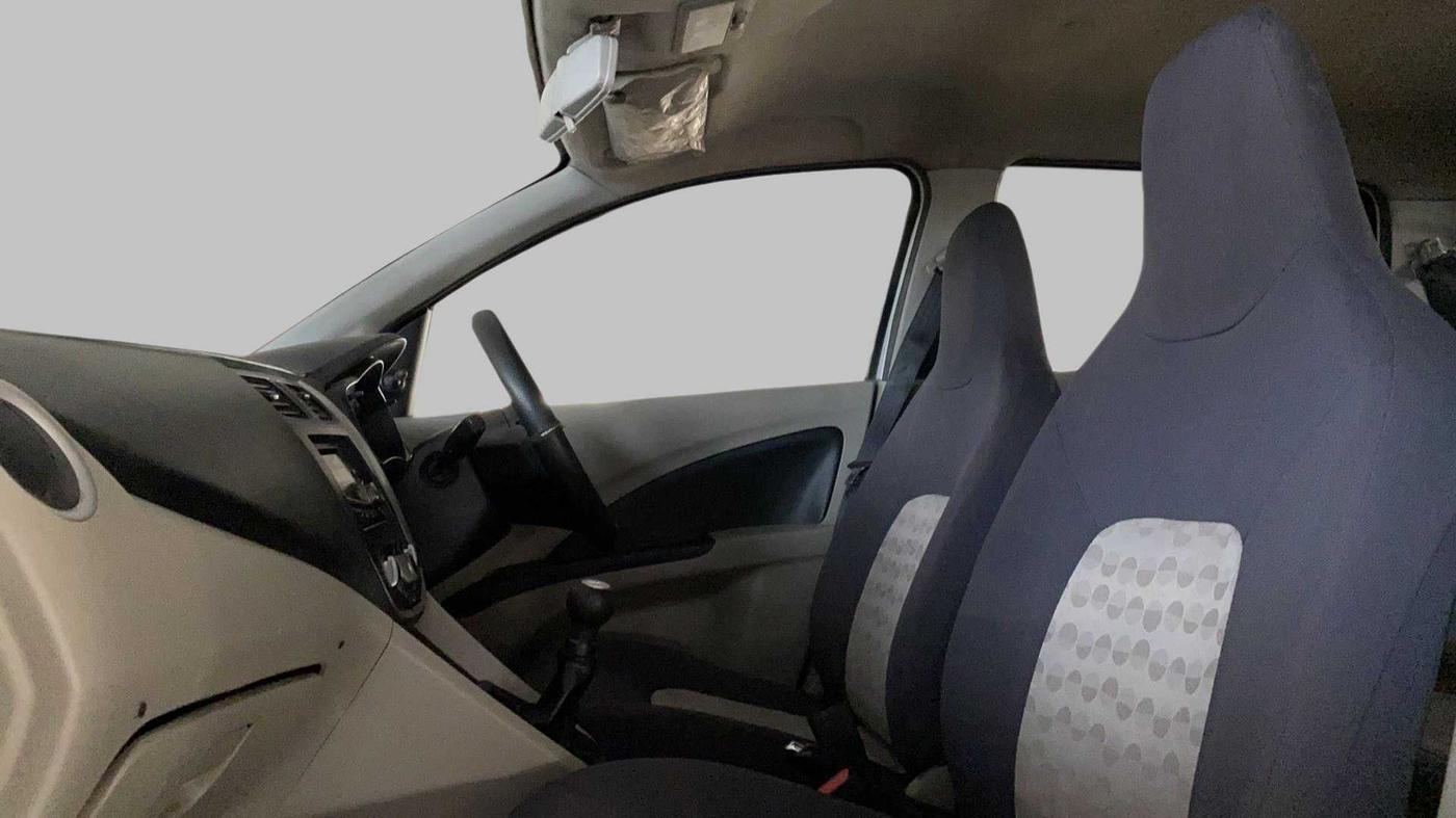 2015 Maruti Celerio VXI, Petrol, Manual, 78,328 km, Right Side Front Door Cabin