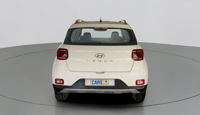 2021 Hyundai VENUE S 1.2, Petrol, Manual, 26,747 km, Back/Rear