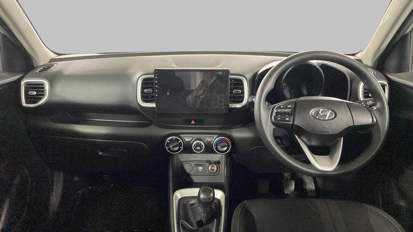2021 Hyundai VENUE S 1.2, Petrol, Manual, 26,739 km, Dashboard