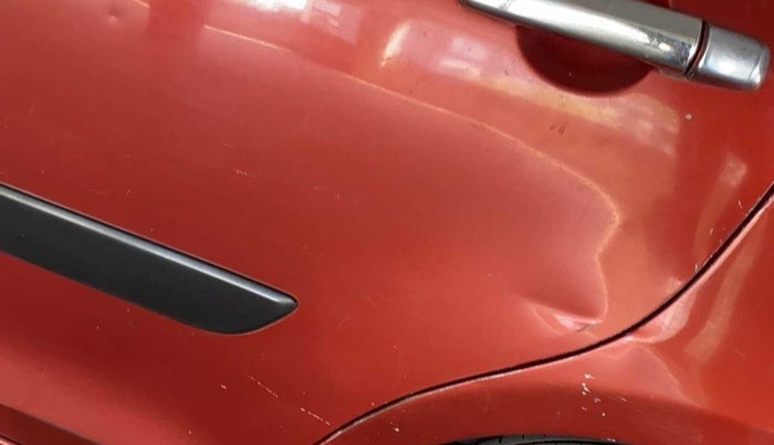 2014 Maruti Swift ZDI, Diesel, Manual, 64,541 km, Rear left door - Slightly dented