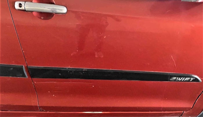 2014 Maruti Swift ZDI, Diesel, Manual, 64,541 km, Driver-side door - Minor scratches