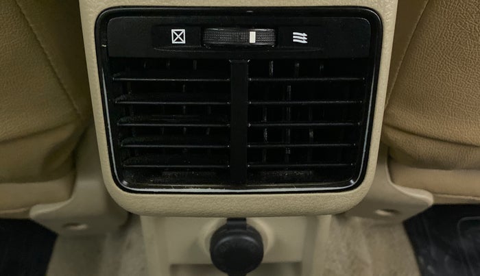 2016 Maruti Ciaz VDI+ SHVS, Diesel, Manual, 85,890 km, Rear AC Vents