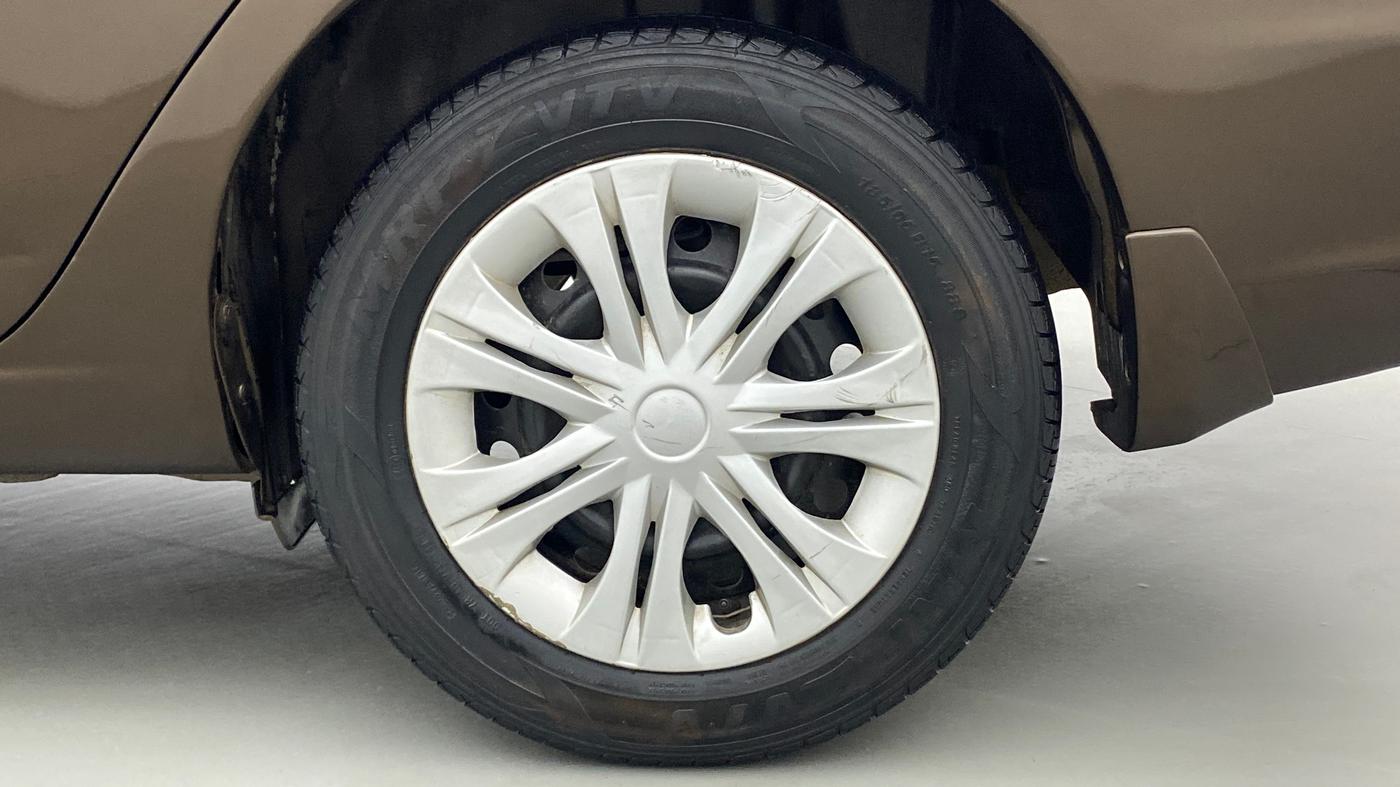 2016 Maruti Ciaz VDI+ SHVS, Diesel, Manual, 85,890 km, Left Rear Wheel