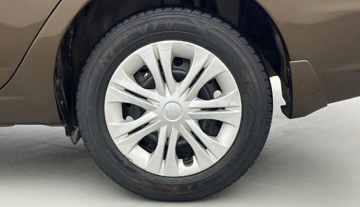 2016 Maruti Ciaz VDI+ SHVS, Diesel, Manual, 85,890 km, Left Rear Wheel