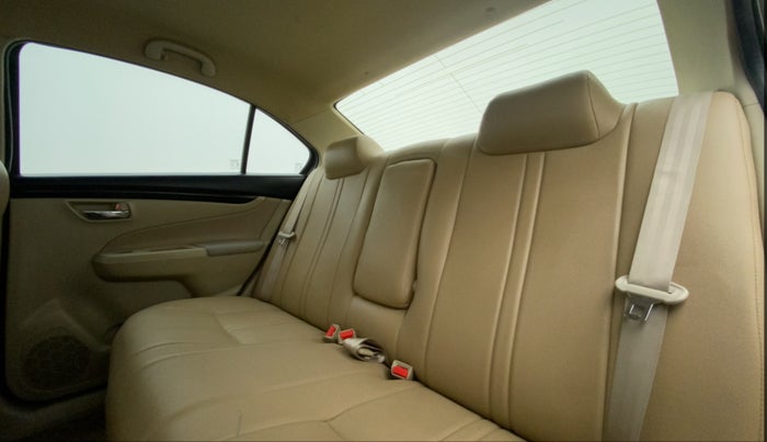2016 Maruti Ciaz VDI+ SHVS, Diesel, Manual, 85,890 km, Right Side Rear Door Cabin