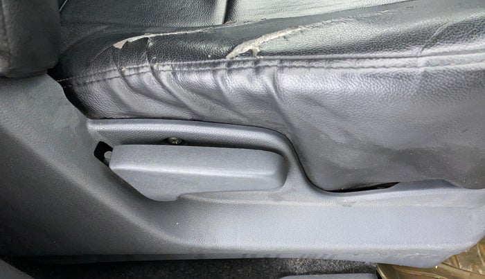2012 Maruti Ritz VXI, Petrol, Manual, 41,115 km, Driver Side Adjustment Panel