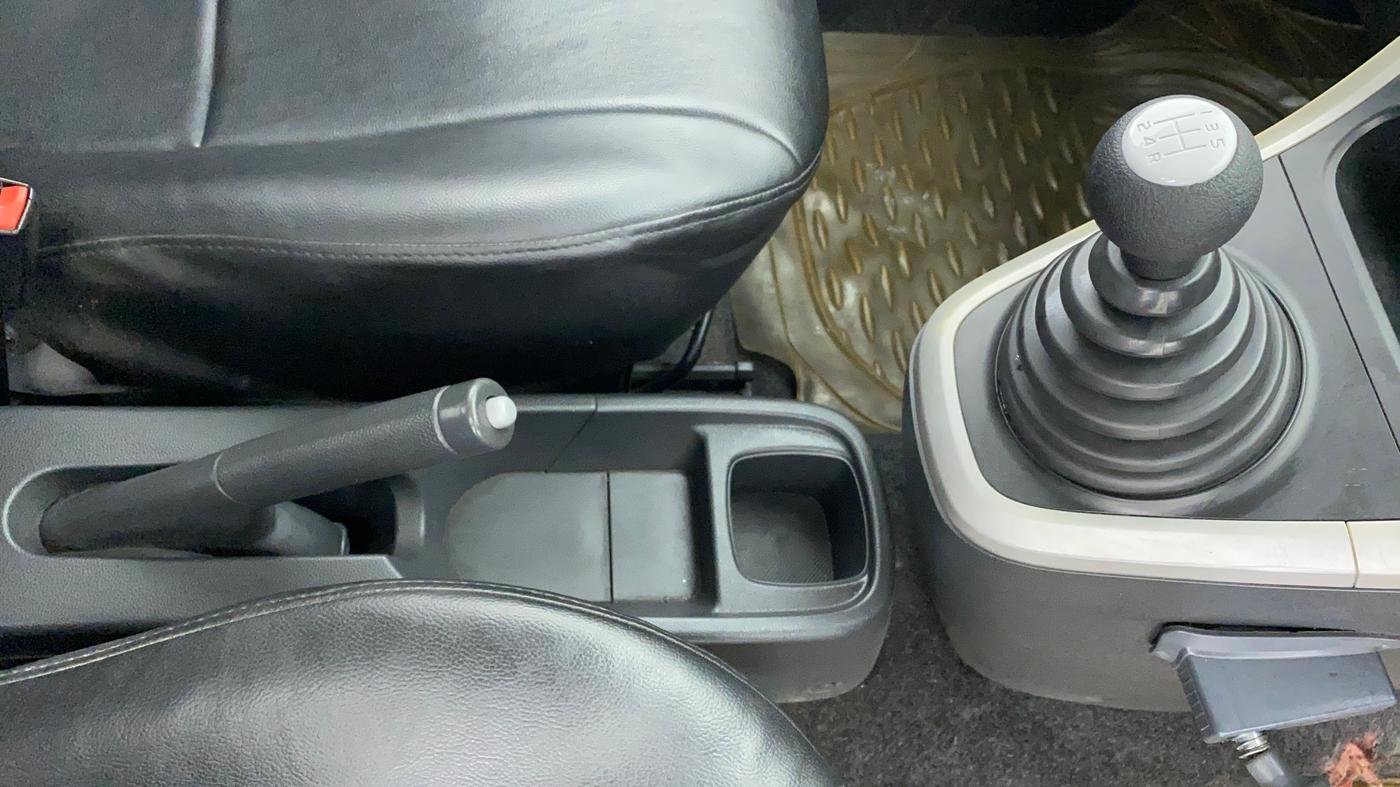 2012 Maruti Ritz VXI, Petrol, Manual, 41,115 km, Gear Lever