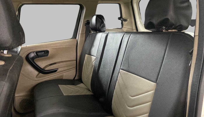 2022 Mahindra BOLERO NEO N 4, Diesel, Manual, 3,844 km, Right Side Rear Door Cabin