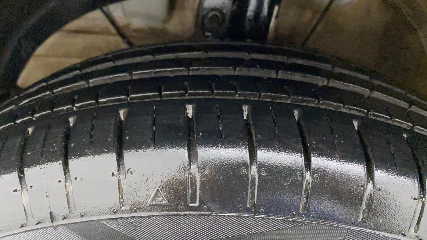 2022 Maruti Dzire ZXI AMT, Petrol, Automatic, 47,778 km, Left Front Tyre Tread