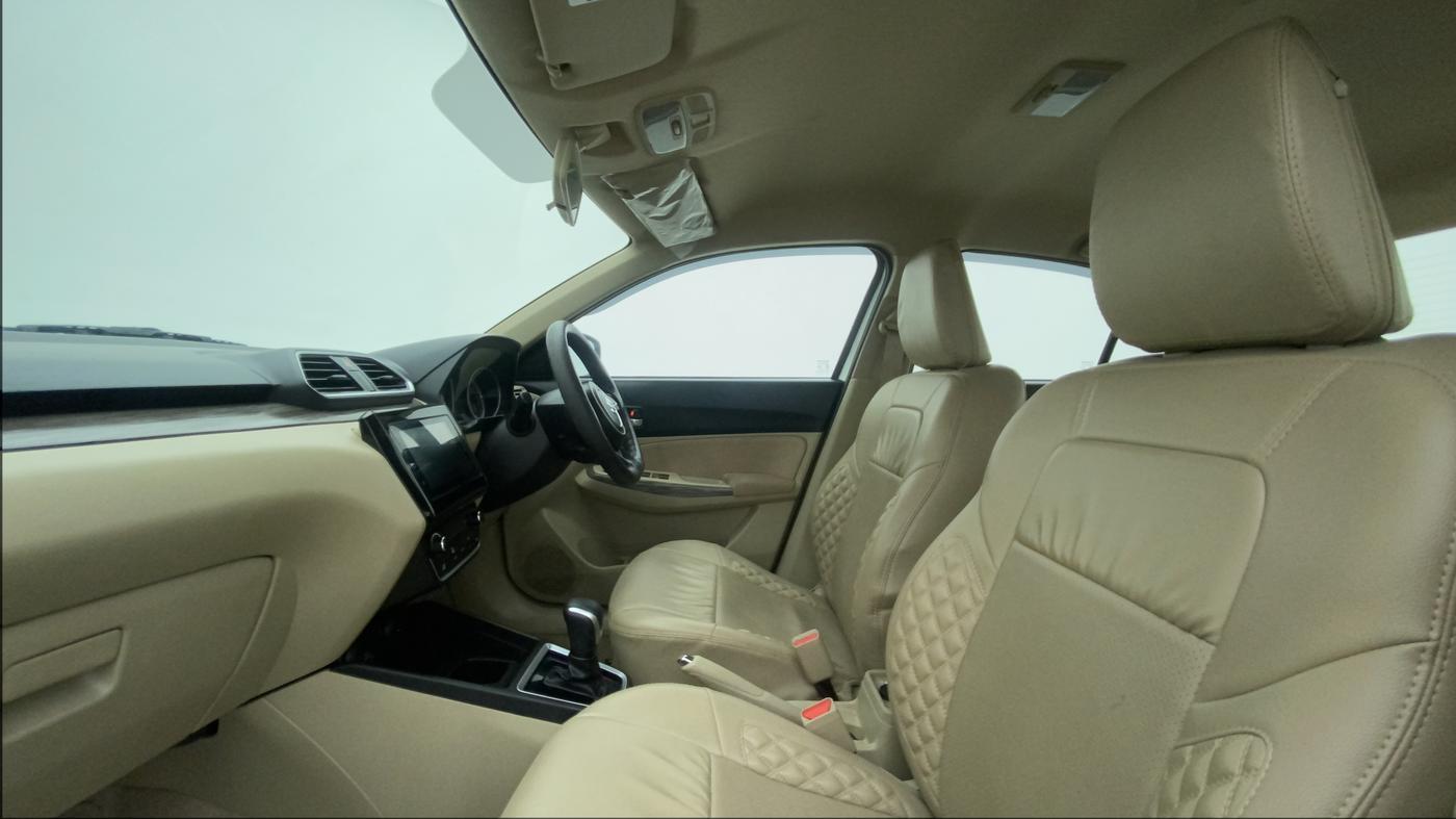 2022 Maruti Dzire ZXI AMT, Petrol, Automatic, 47,778 km, Right Side Front Door Cabin