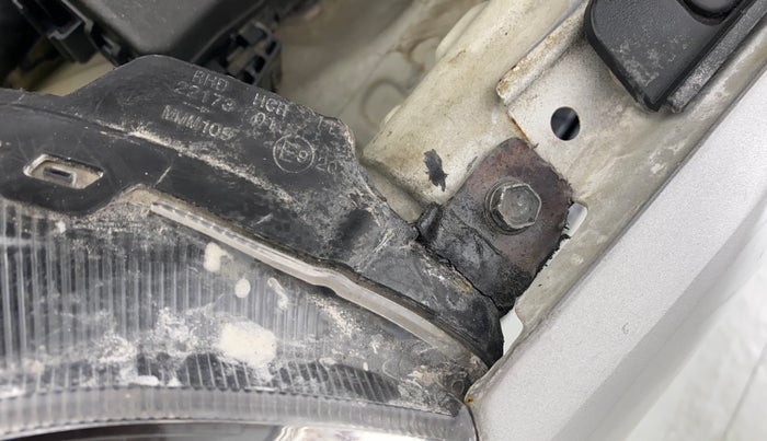 2016 Maruti Baleno SIGMA PETROL 1.2, Petrol, Manual, 58,546 km, Left headlight - Clamp has minor damage