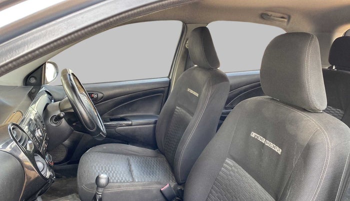 2014 Toyota Etios CROSS 1.2 G, Petrol, Manual, 44,436 km, Right Side Front Door Cabin