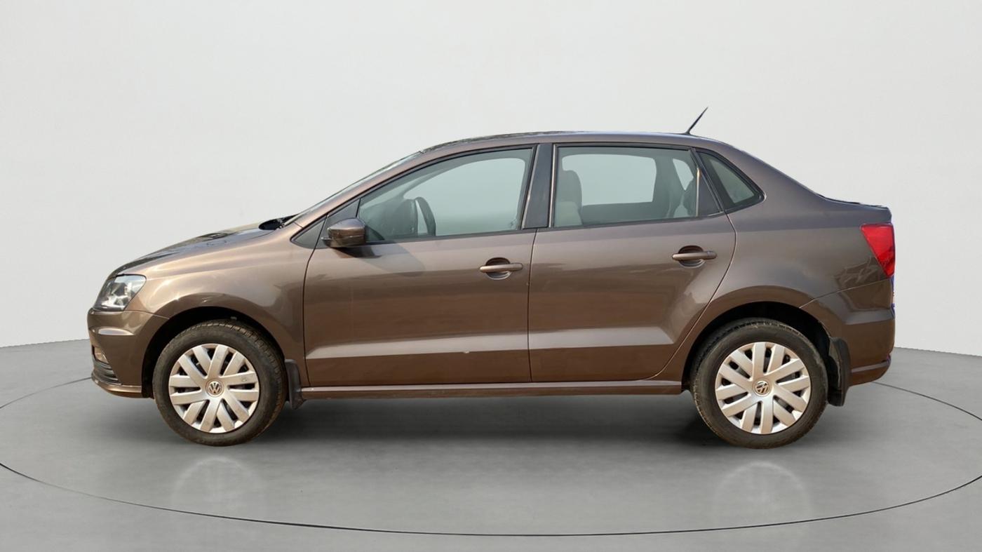 2017 Volkswagen Ameo COMFORTLINE 1.2L, Petrol, Manual, 60,752 km, Left Side