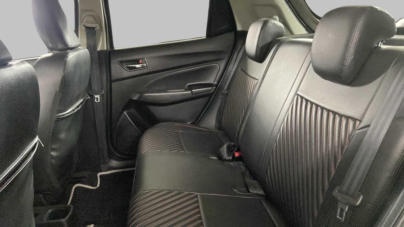 2021 Maruti Swift ZXI, Petrol, Manual, 21,001 km, Right Side Rear Door Cabin