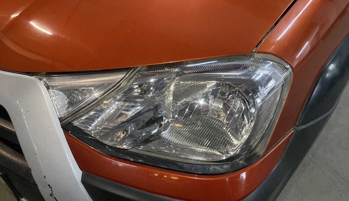 2016 Toyota Etios CROSS 1.4 VD, Diesel, Manual, 78,277 km, Left headlight - Minor scratches