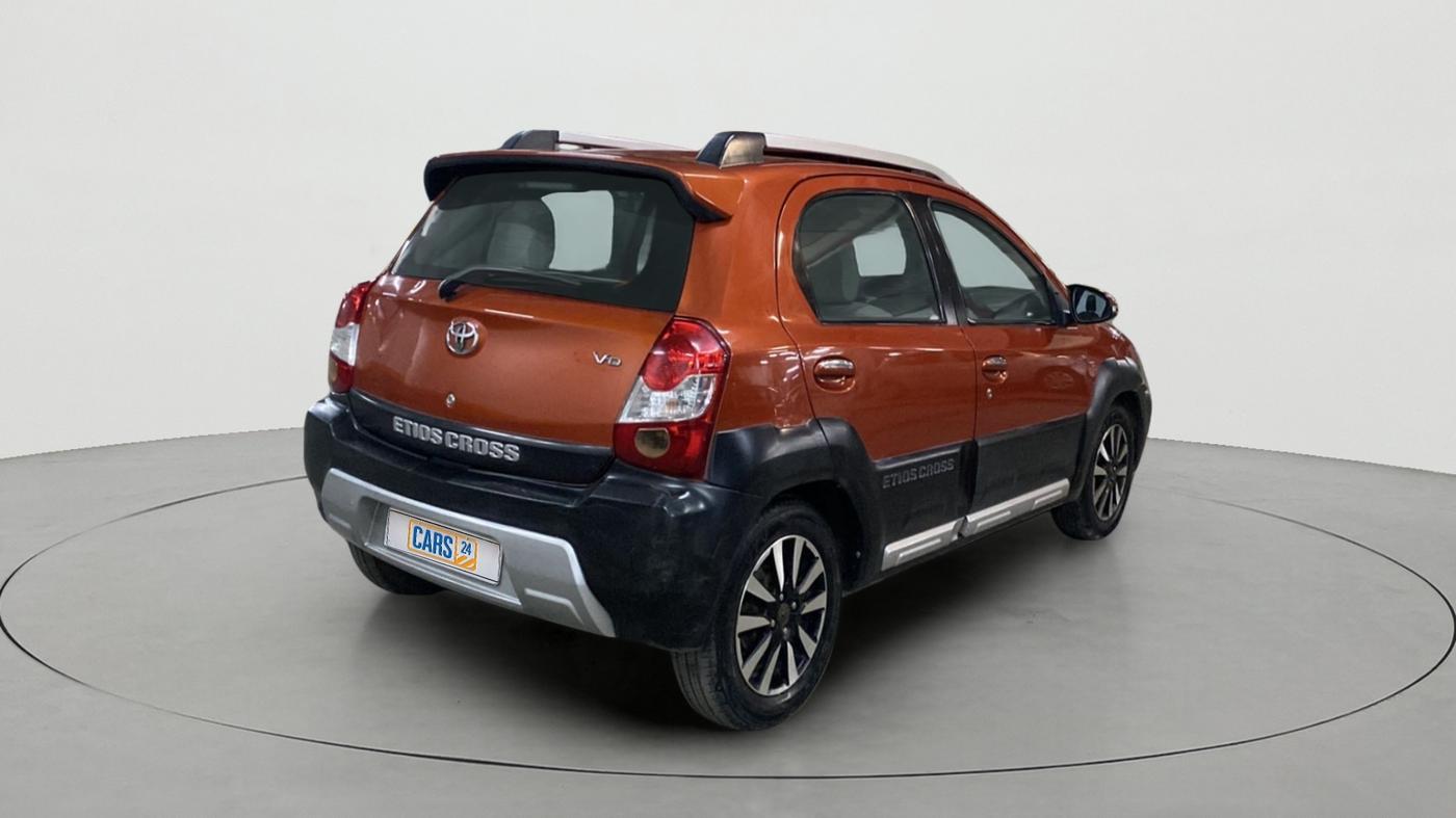2016 Toyota Etios CROSS 1.4 VD, Diesel, Manual, 78,277 km, Right Back Diagonal