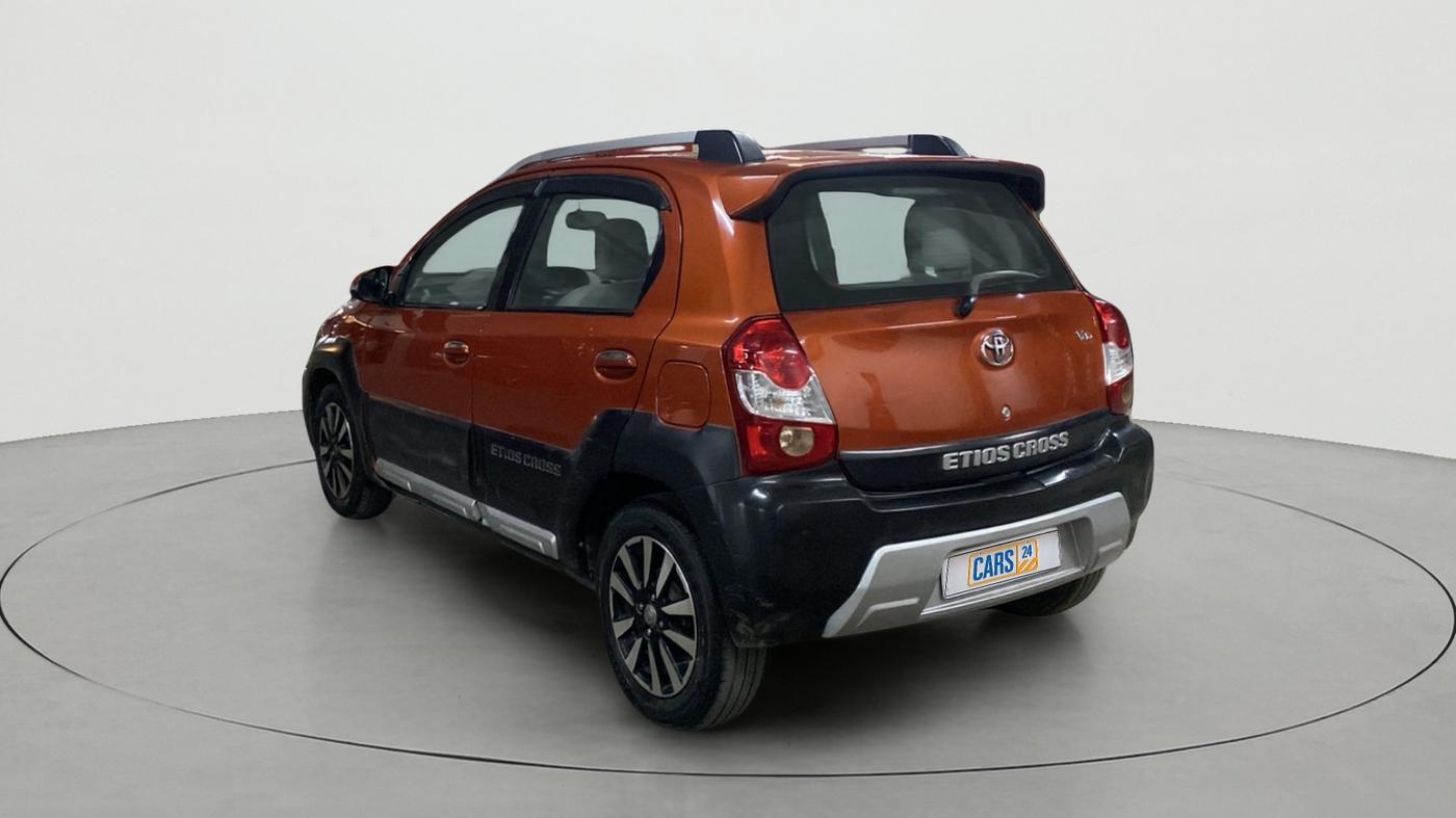 2016 Toyota Etios CROSS 1.4 VD, Diesel, Manual, 78,277 km, Left Back Diagonal