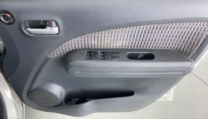 2014 Maruti Ritz VXI, Petrol, Manual, 37,182 km, Driver Side Door Panels Control