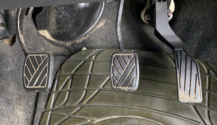 2014 Maruti Ritz VXI, Petrol, Manual, 37,182 km, Pedals