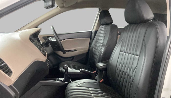 2017 Hyundai Elite i20 SPORTZ 1.2, Petrol, Manual, 34,803 km, Right Side Front Door Cabin
