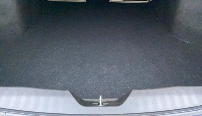2021 Maruti Ciaz ZETA 1.5 SHVS MT PETROL, Petrol, Manual, 18,326 km, Boot Inside