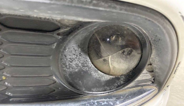 2016 Maruti Swift Dzire ZDI, Diesel, Manual, 73,201 km, Left fog light - Minor damage