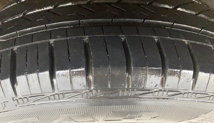 2016 Hyundai Grand i10 SPORTZ 1.2 KAPPA VTVT, Petrol, Manual, 62,275 km, Right Rear Tyre Tread