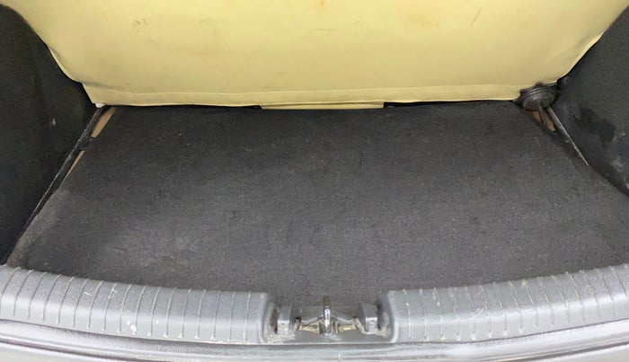 2016 Hyundai Grand i10 SPORTZ 1.2 KAPPA VTVT, Petrol, Manual, 62,275 km, Boot Inside