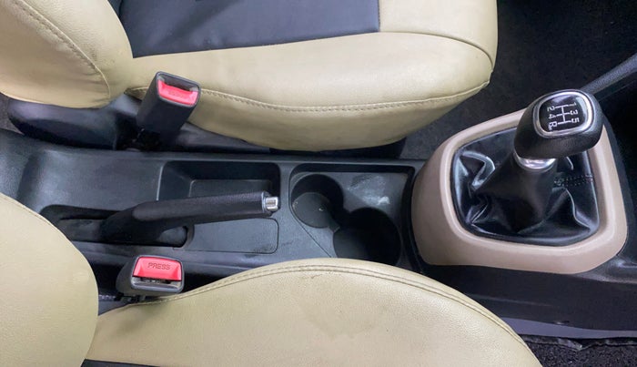 2016 Hyundai Grand i10 SPORTZ 1.2 KAPPA VTVT, Petrol, Manual, 62,275 km, Gear Lever