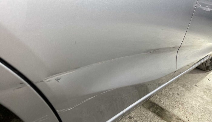 2020 Honda Amaze 1.2L I-VTEC S, Petrol, Manual, 15,072 km, Right rear door - Minor scratches