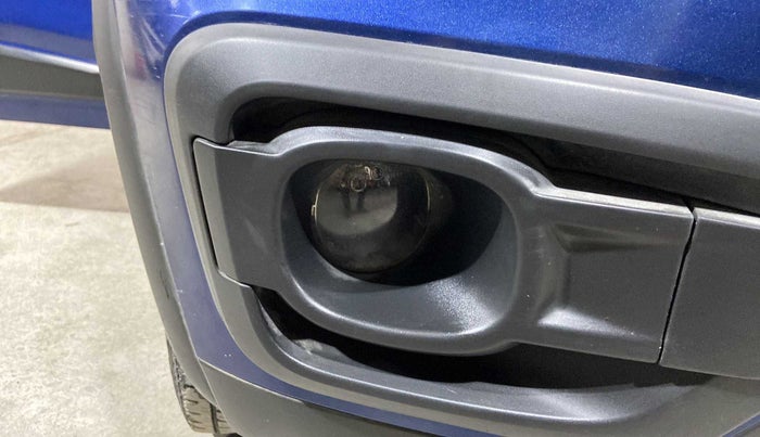 2017 Renault Kwid CLIMBER 1.0 AMT, Petrol, Automatic, 38,569 km, Right fog light - Not working