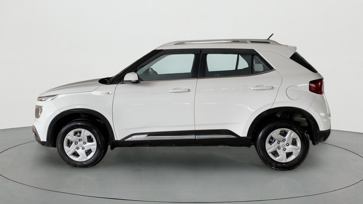 2020 Hyundai VENUE S 1.2, Petrol, Manual, 48,706 km, Left Side