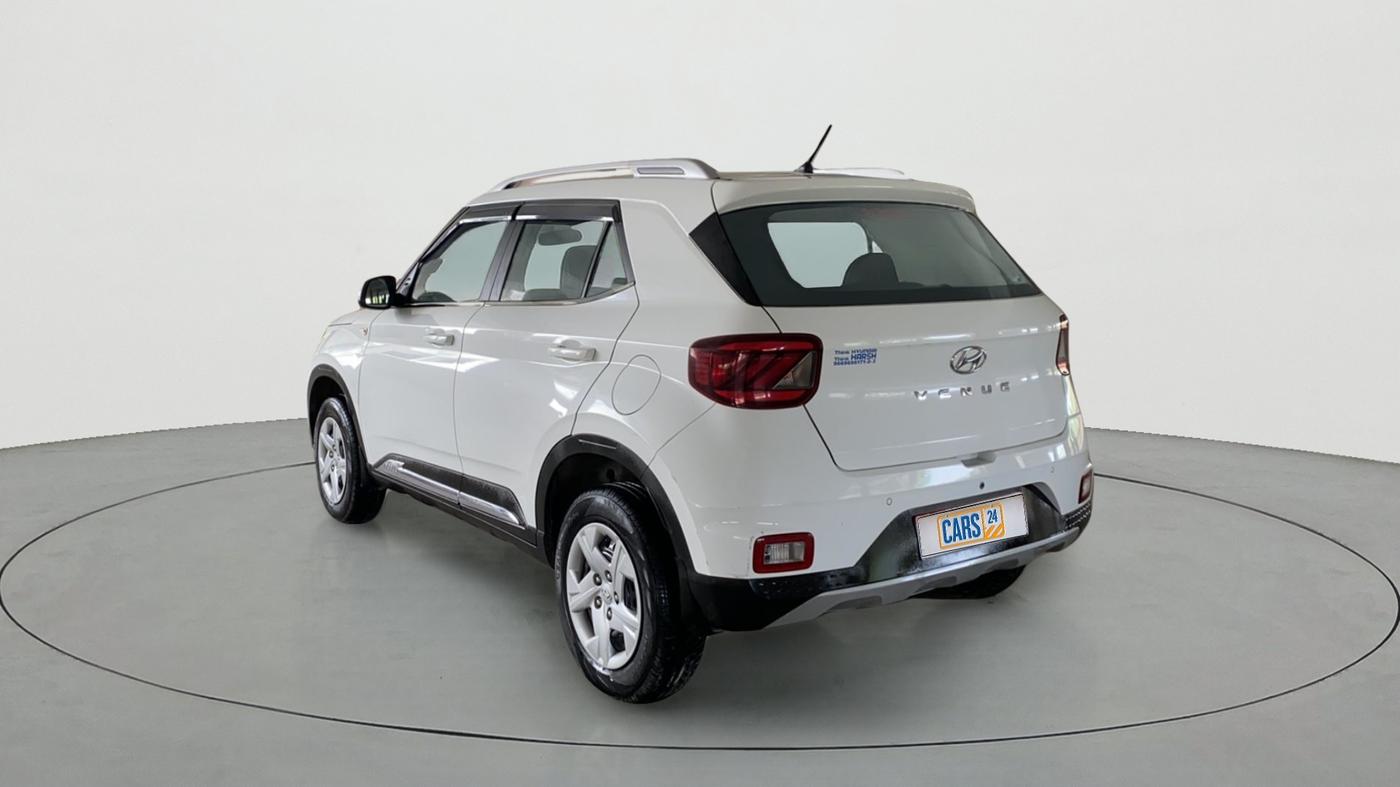 2020 Hyundai VENUE S 1.2, Petrol, Manual, 48,706 km, Left Back Diagonal