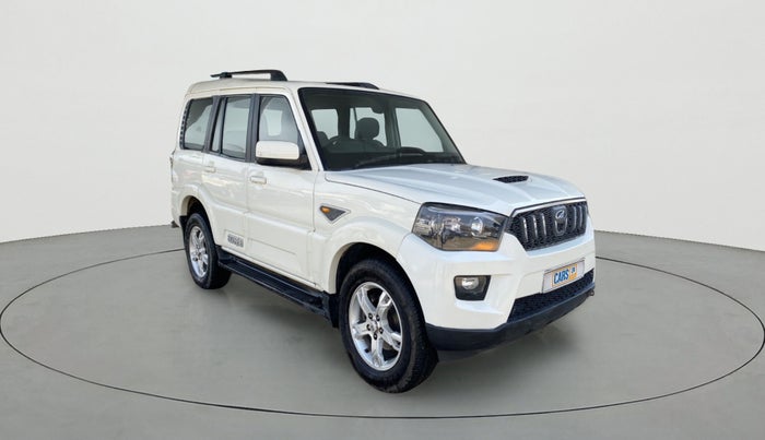 2016 Mahindra Scorpio S10, Diesel, Manual, 93,799 km, Right Front Diagonal