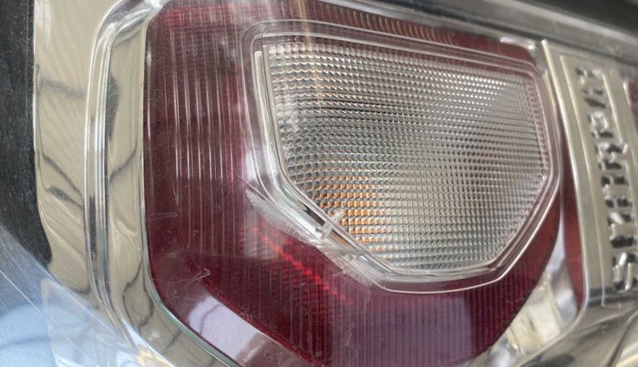 2016 Mahindra Scorpio S10, Diesel, Manual, 93,799 km, Left tail light - Minor damage