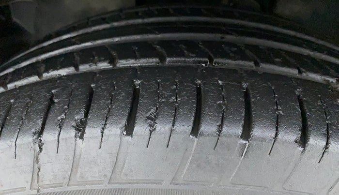 2021 Tata Harrier XZA PLUS 2.0L DUAL TONE, Diesel, Automatic, 22,947 km, Left Front Tyre Tread