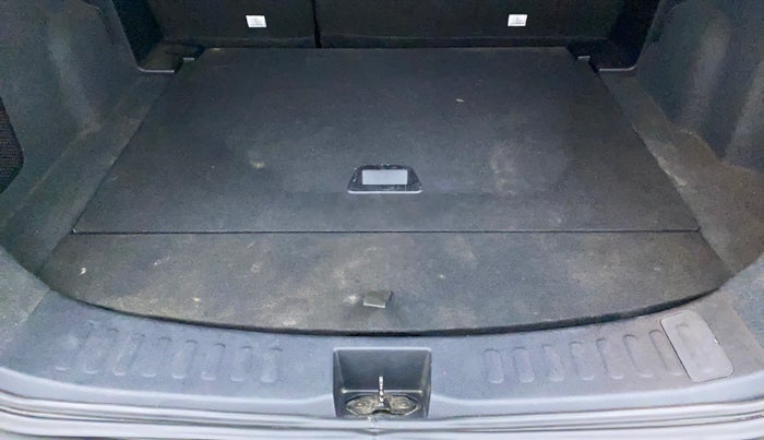 2021 Tata Harrier XZA PLUS 2.0L DUAL TONE, Diesel, Automatic, 22,947 km, Boot Inside