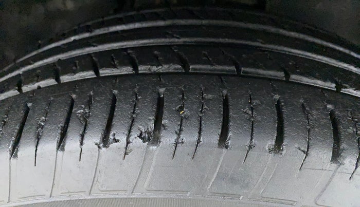 2021 Tata Harrier XZA PLUS 2.0L DUAL TONE, Diesel, Automatic, 22,947 km, Right Front Tyre Tread