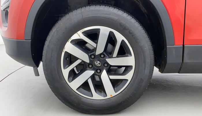 2021 Tata Harrier XZA PLUS 2.0L DUAL TONE, Diesel, Automatic, 22,947 km, Left Front Wheel