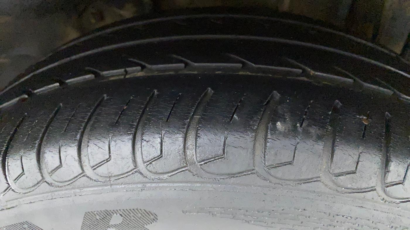 2017 Tata Tiago XZ PETROL, Petrol, Manual, 60,828 km, Left Rear Tyre Tread