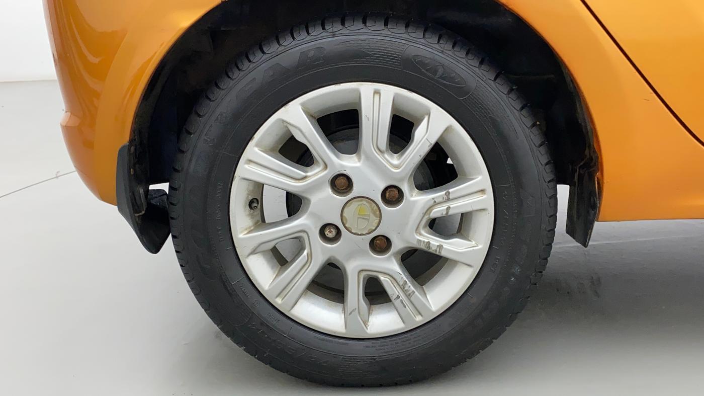 2017 Tata Tiago XZ PETROL, Petrol, Manual, 60,828 km, Right Rear Wheel