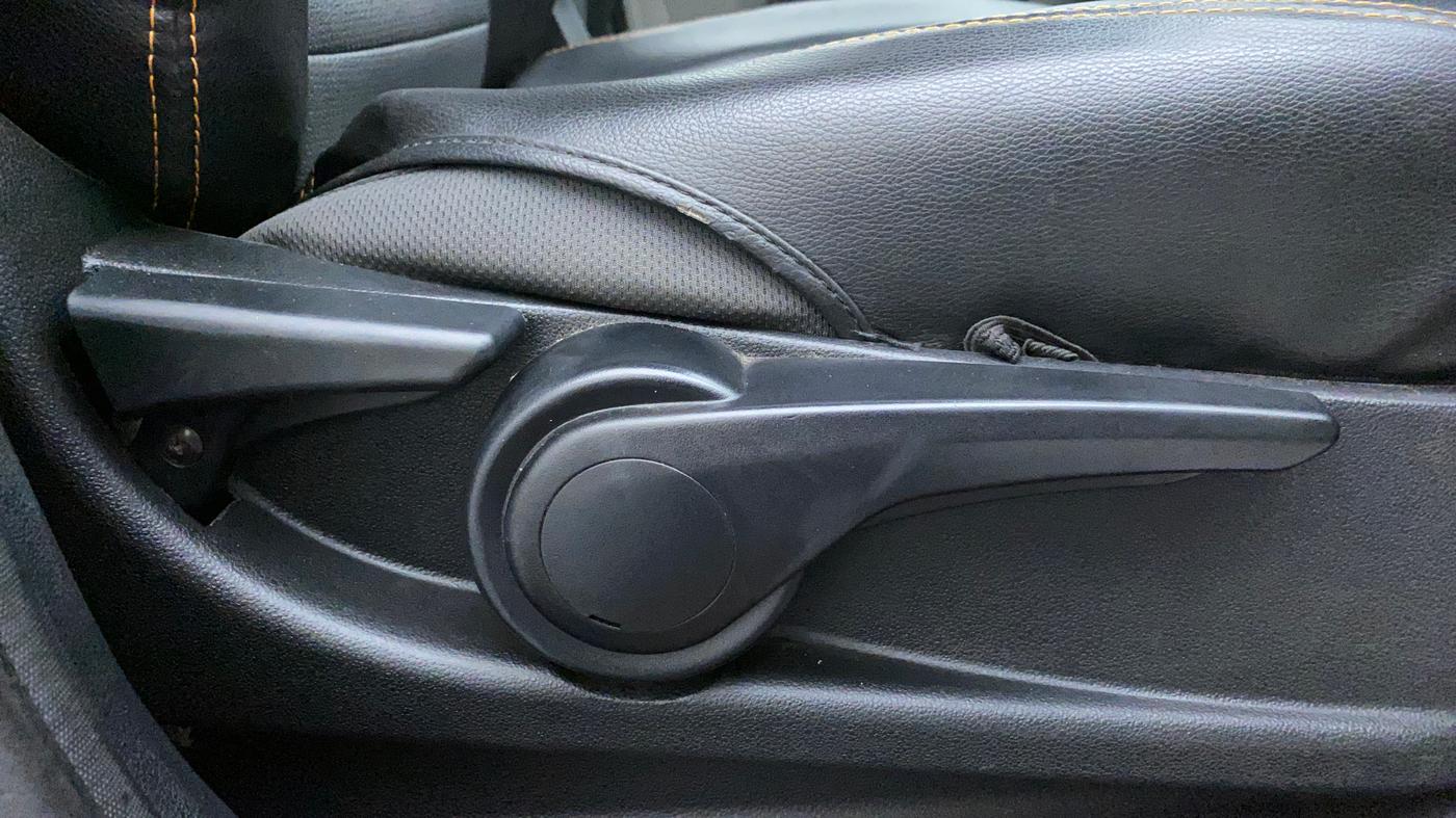 2017 Tata Tiago XZ PETROL, Petrol, Manual, 60,828 km, Driver Side Adjustment Panel