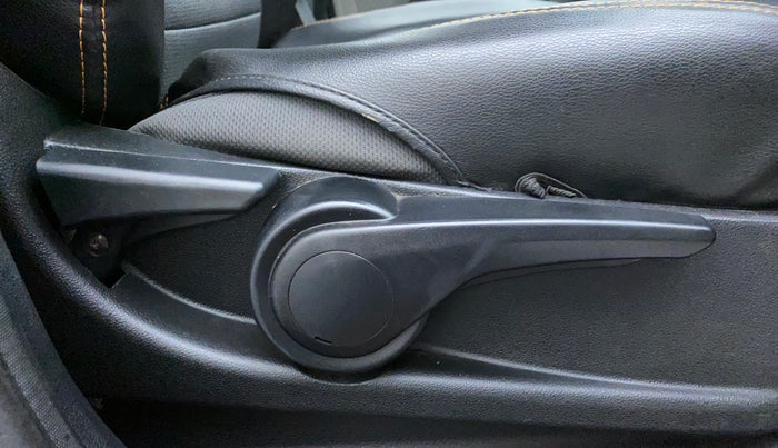 2017 Tata Tiago XZ PETROL, Petrol, Manual, 60,828 km, Driver Side Adjustment Panel