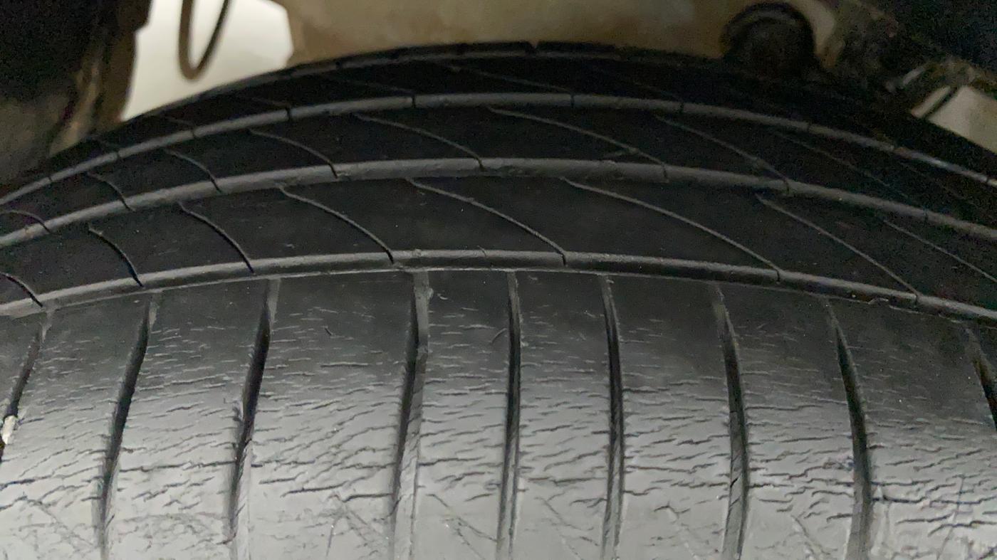 2016 Honda BR-V 1.5 i-VTEC S, Petrol, Manual, 76,874 km, Left Front Tyre Tread